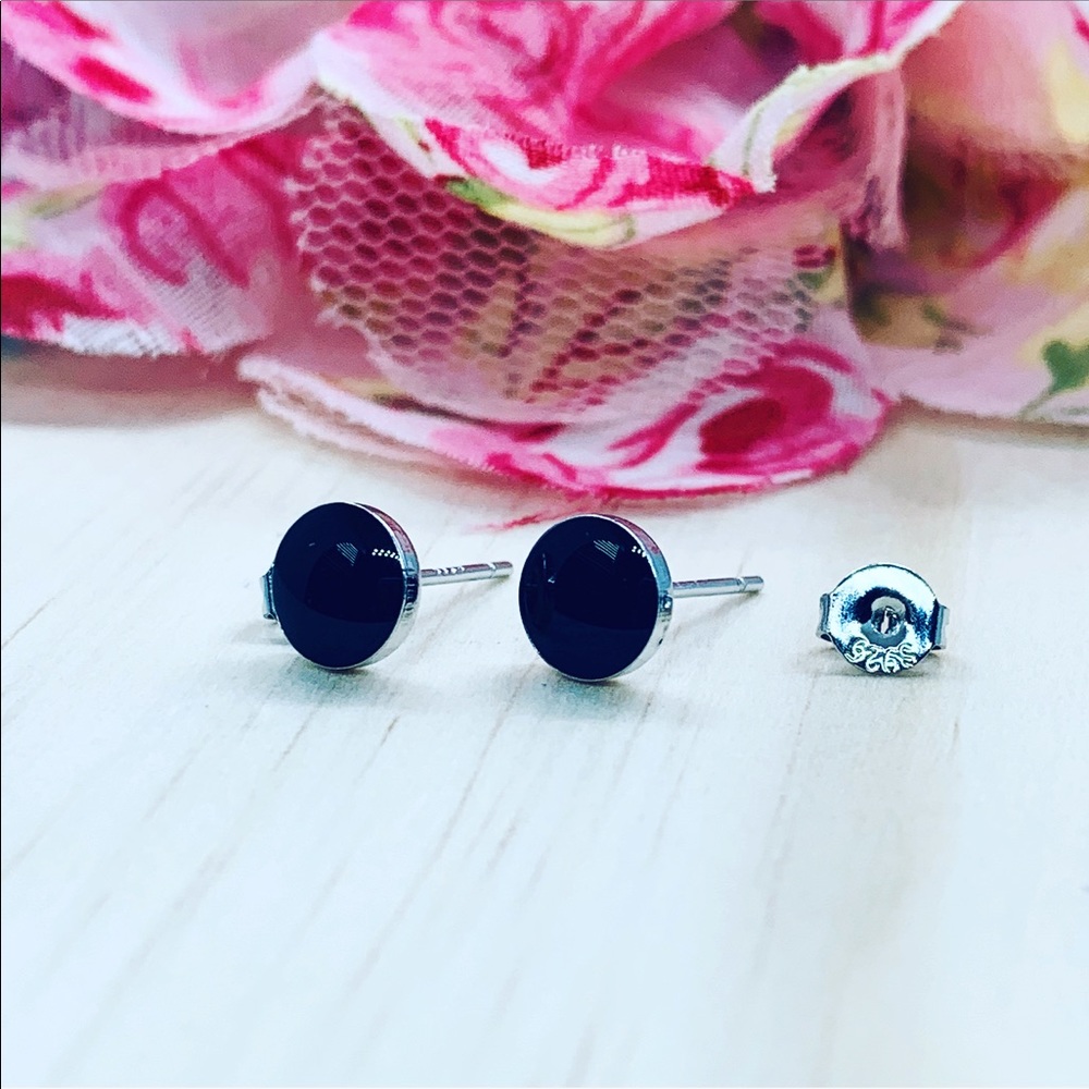 🌟 Sterling Silver 925 Black Stud Earrings - Picture 3 of 4